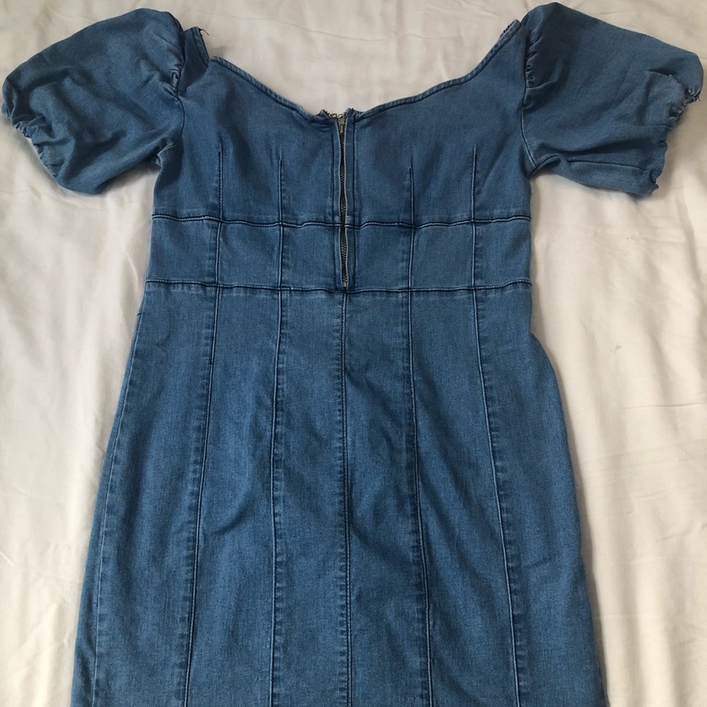 Puff Sleeve - Off Shoulder- Mini Jean Dress - M